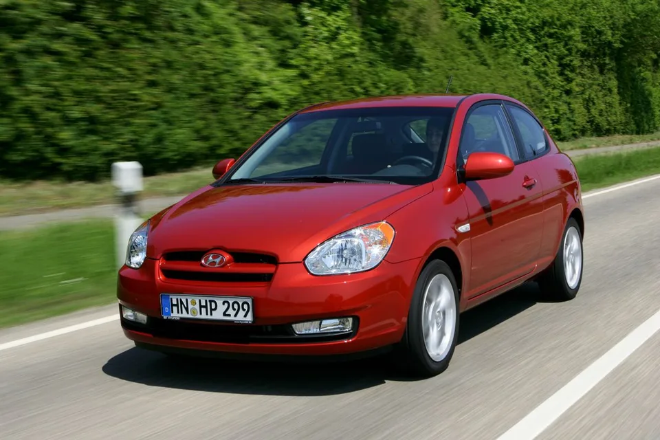 Hyundai Accent, generation photo