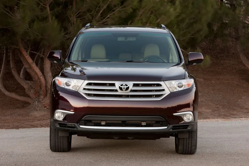 Highlander 2 generation, restyling