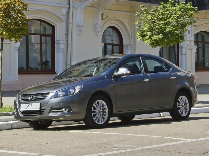JAC J5 (Heyue), generation photo