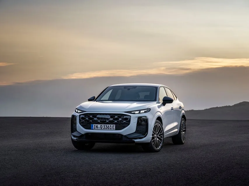 Audi Q3 Sportback, generation photo