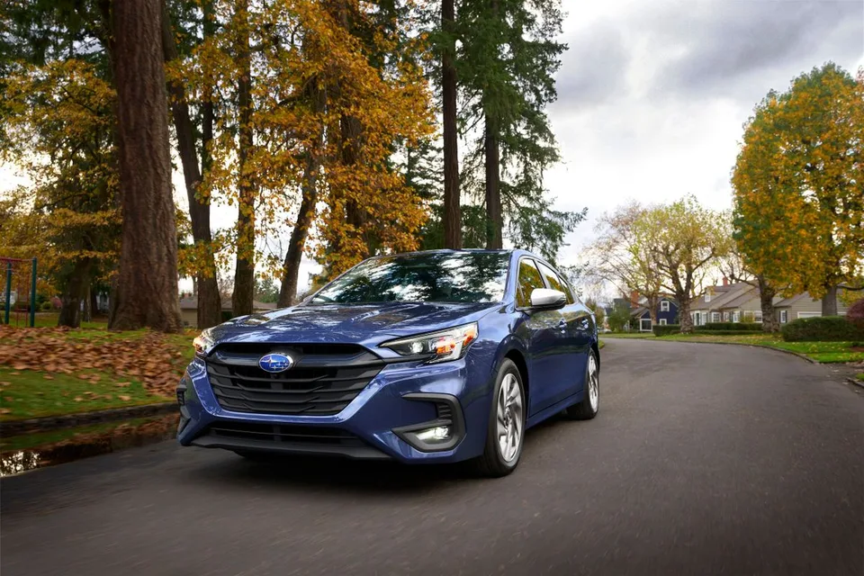 Subaru Legacy, generation photo
