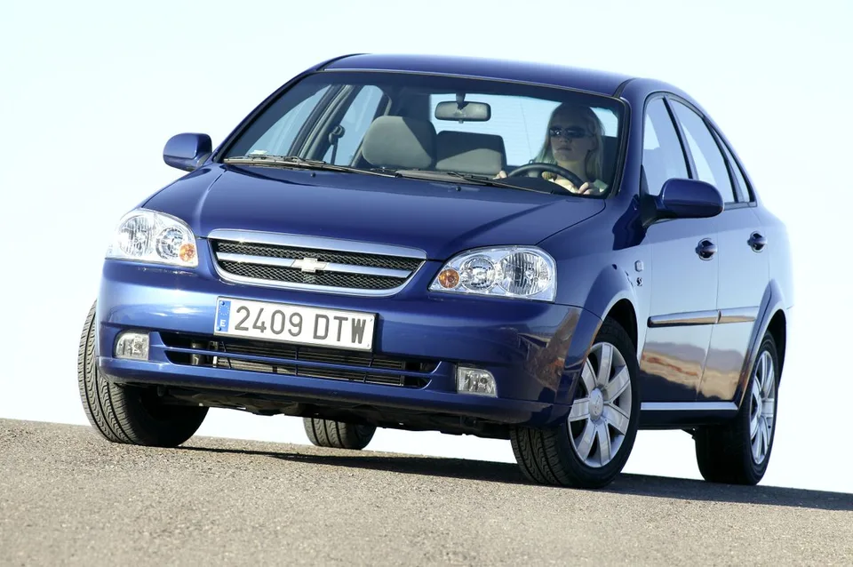 Chevrolet Nubira, generation photo