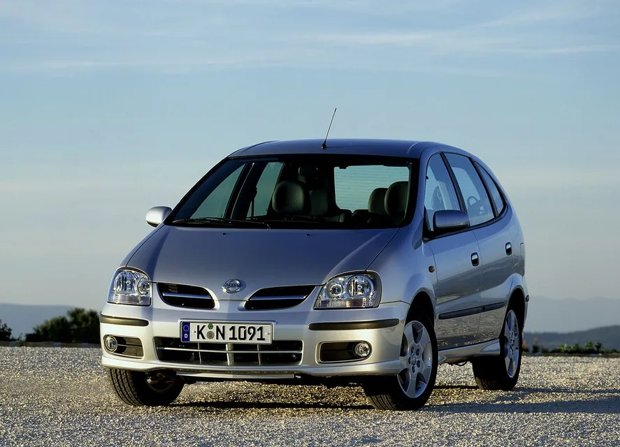 Almera Tino 1 generation, restyling
