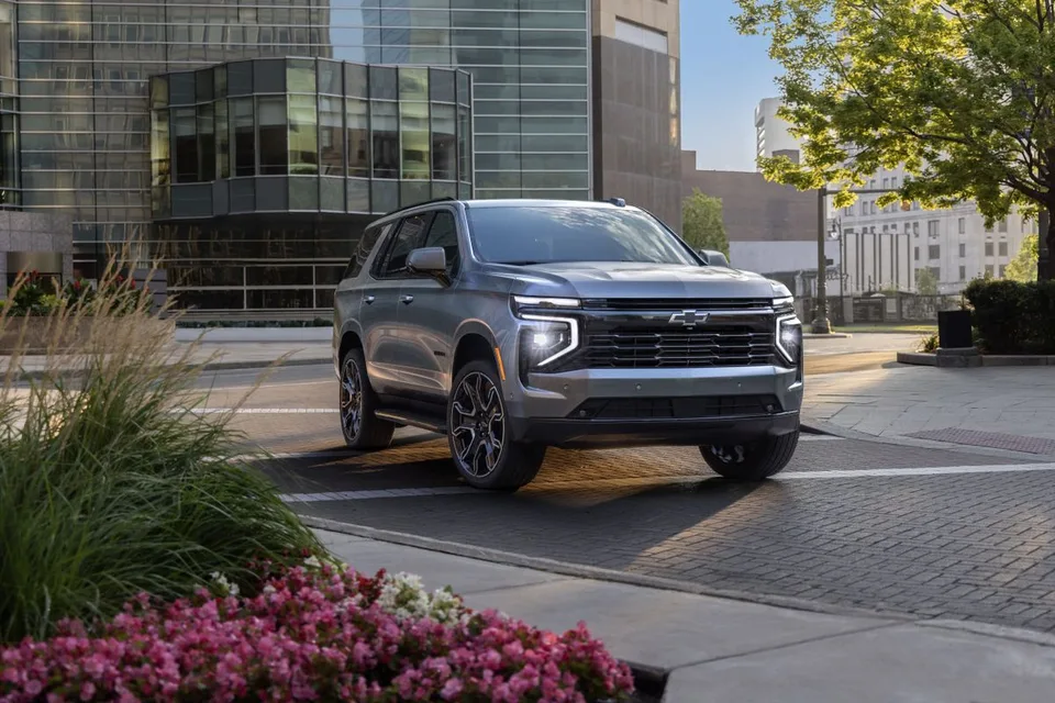 Tahoe 5 generation, restyling 1