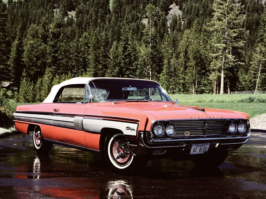 Oldsmobile Starfire, generation photo