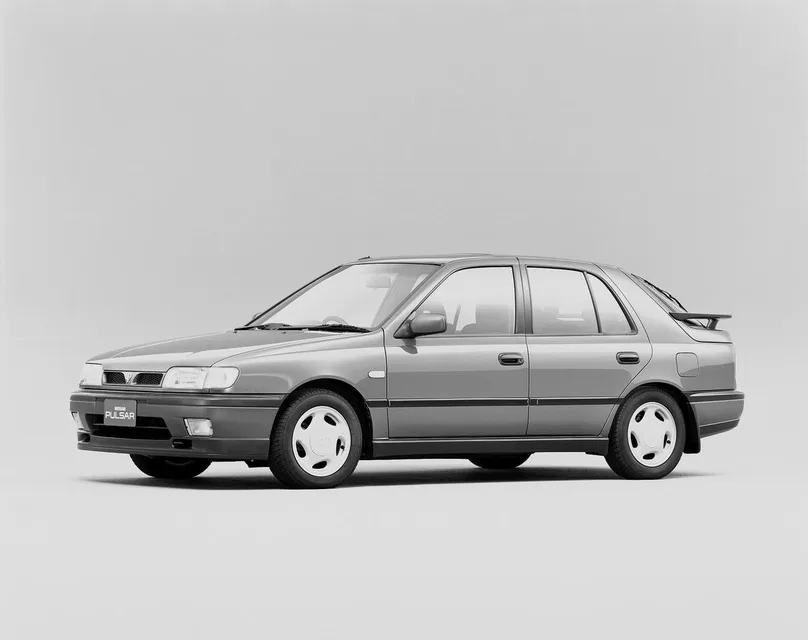 Nissan Pulsar, generation photo