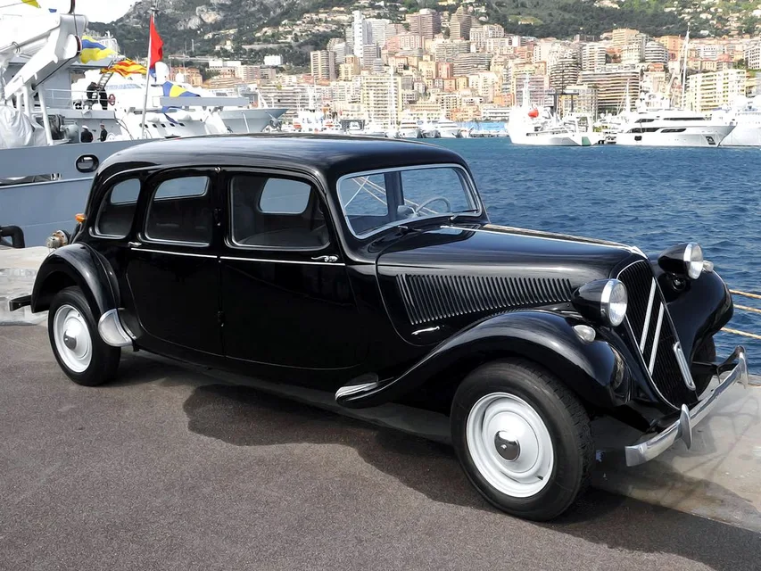 Citroen Traction Avant, generation photo