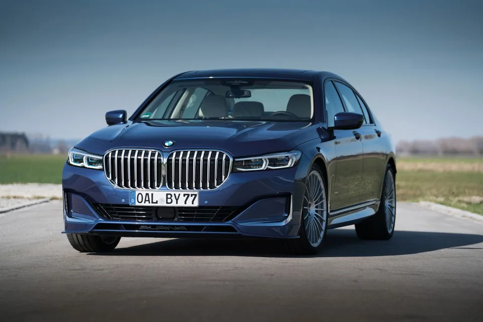 B7 6 generation, restyling