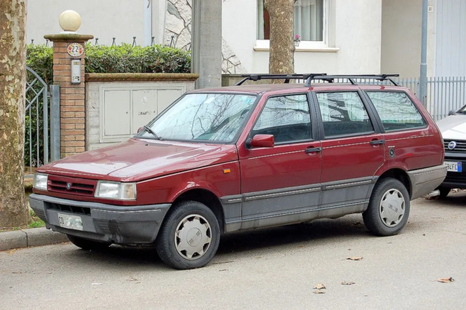 Fiat Duna, generation photo