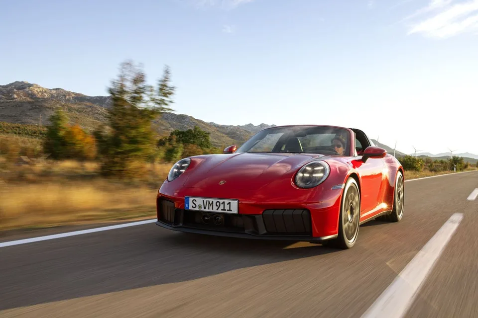 Porsche 911, generation photo