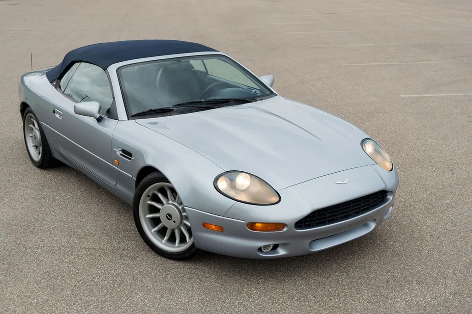 Aston Martin DB7, generation photo
