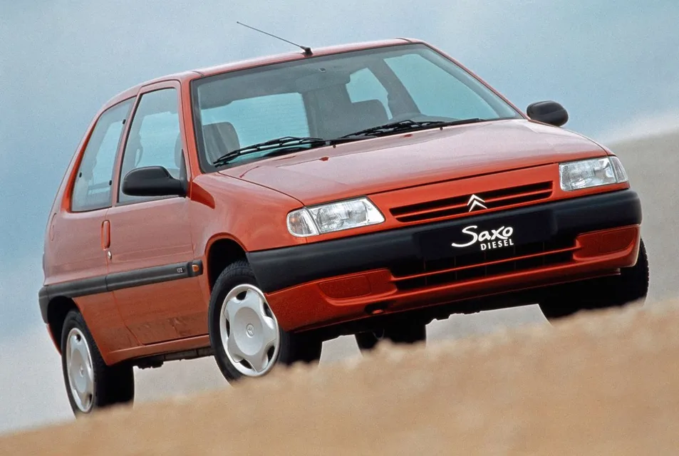 Citroen Saxo, generation photo