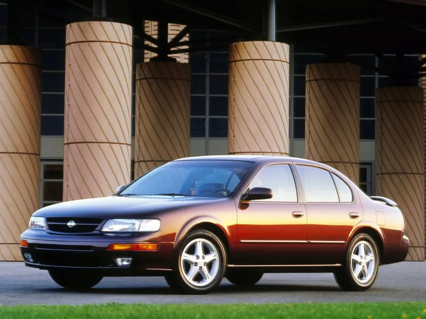 Maxima 4 generation, restyling