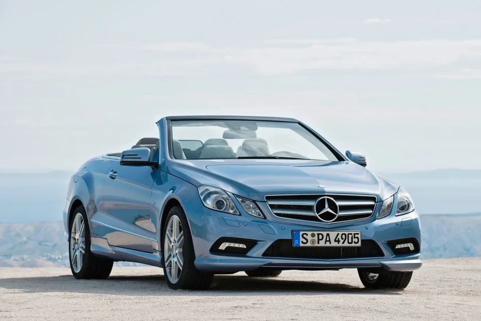 Mercedes E-Class, generation photo