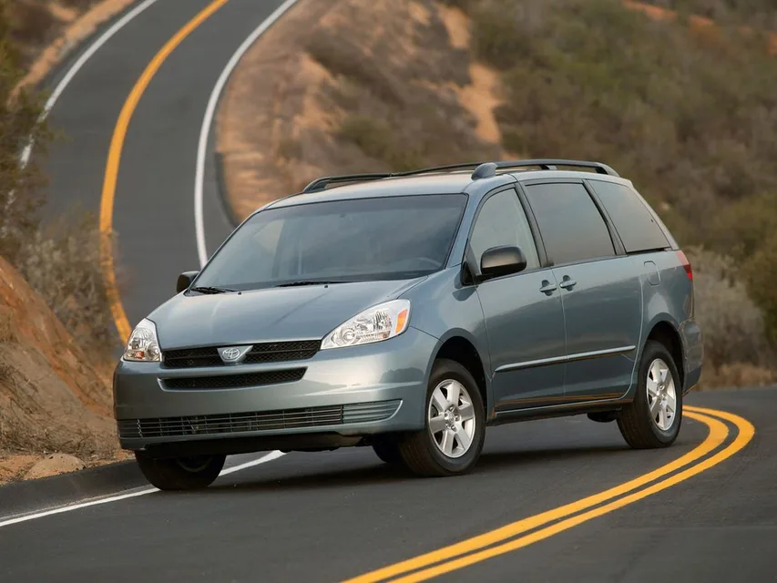 Toyota Sienna, generation photo