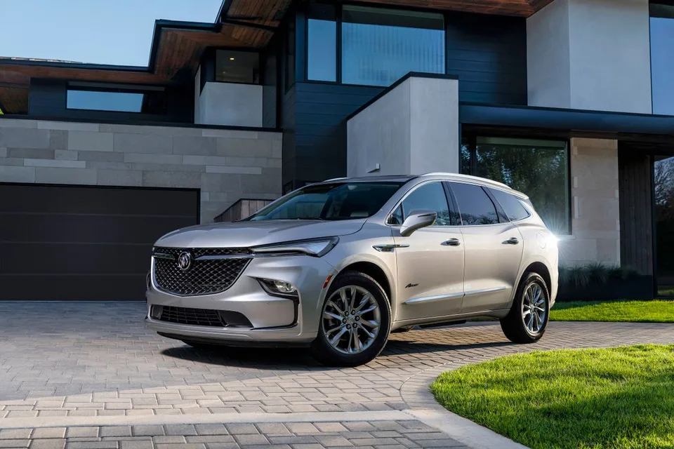 Enclave 2 generation, restyling 1