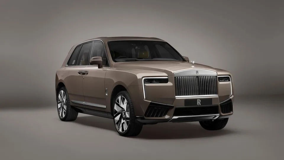 Cullinan 1 generation, restyling 1