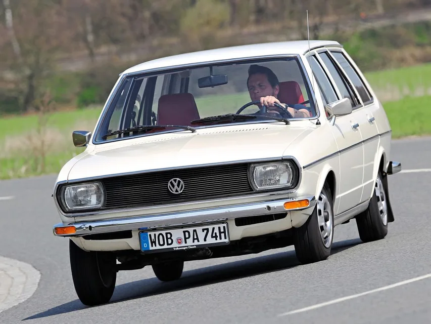 Passat 1 generation