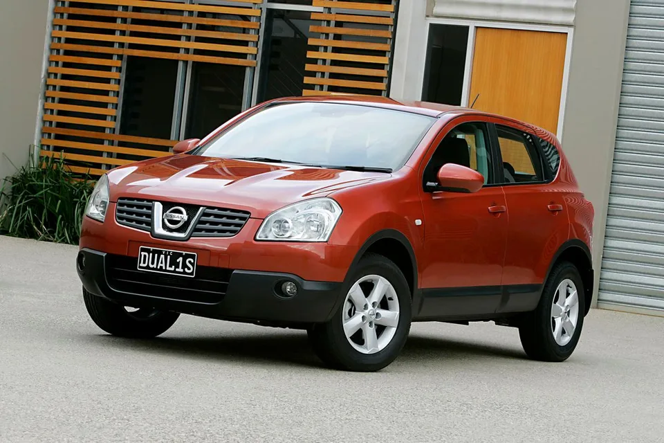 Nissan Dualis, generation photo