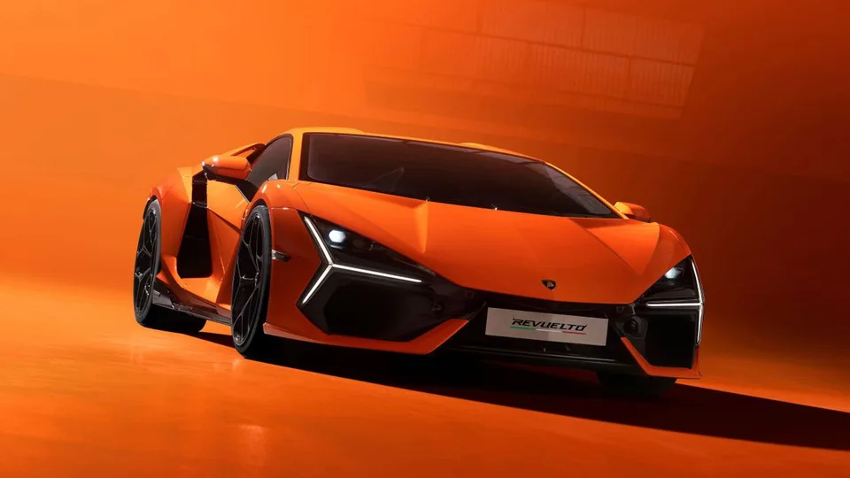 Lamborghini Revuelto, generation photo