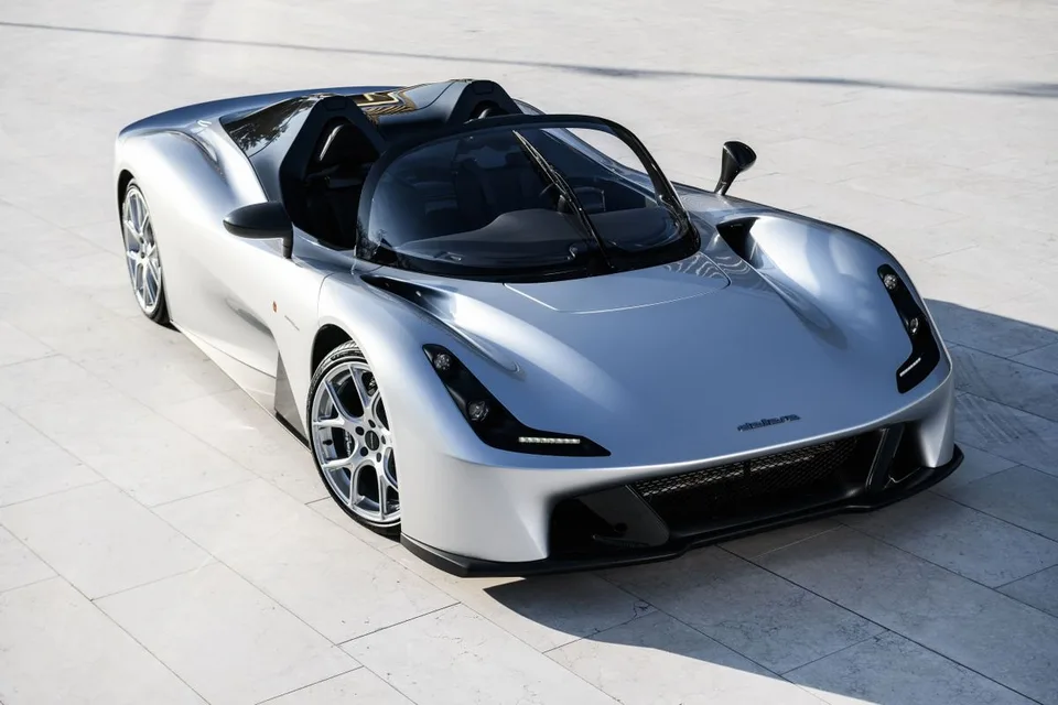 Stradale 1 generation