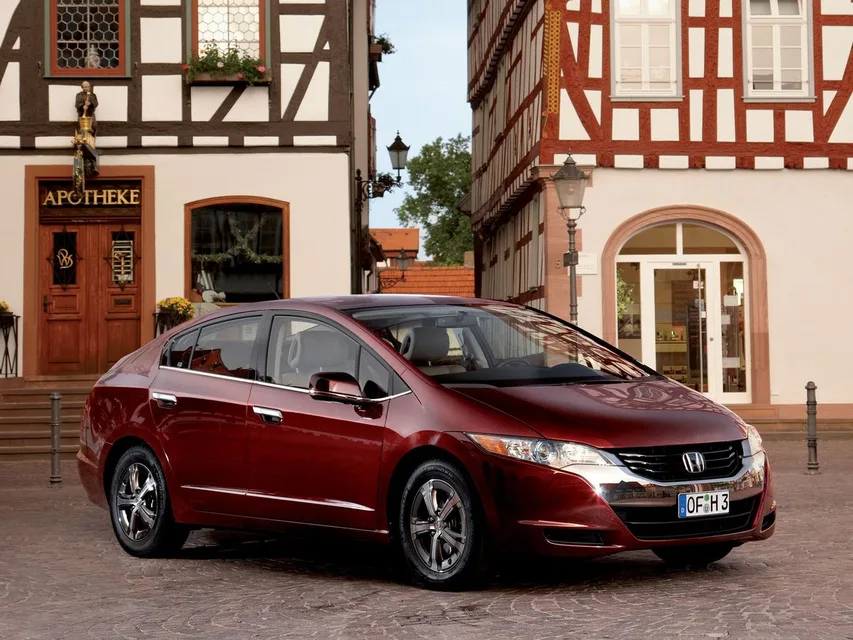 Honda FCX Clarity, generation photo