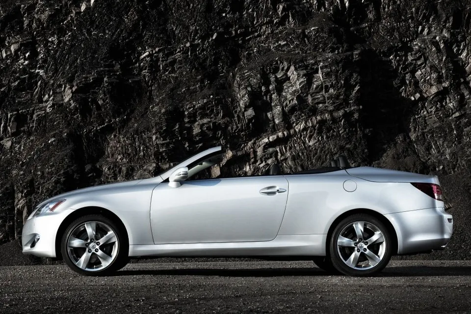 Lexus IS, generation photo