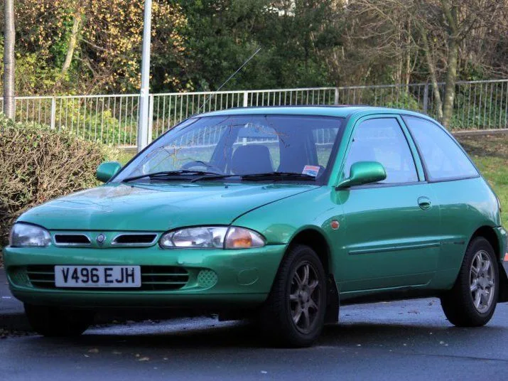 Proton Persona, generation photo
