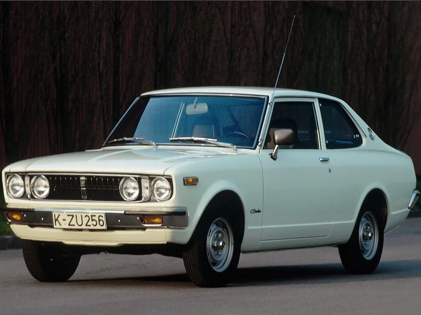 Toyota Carina, generation photo