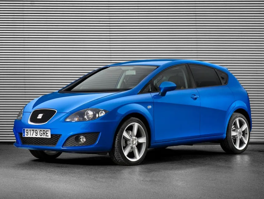 Leon 2 generation, restyling