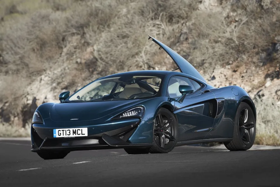 McLaren 570GT, generation photo