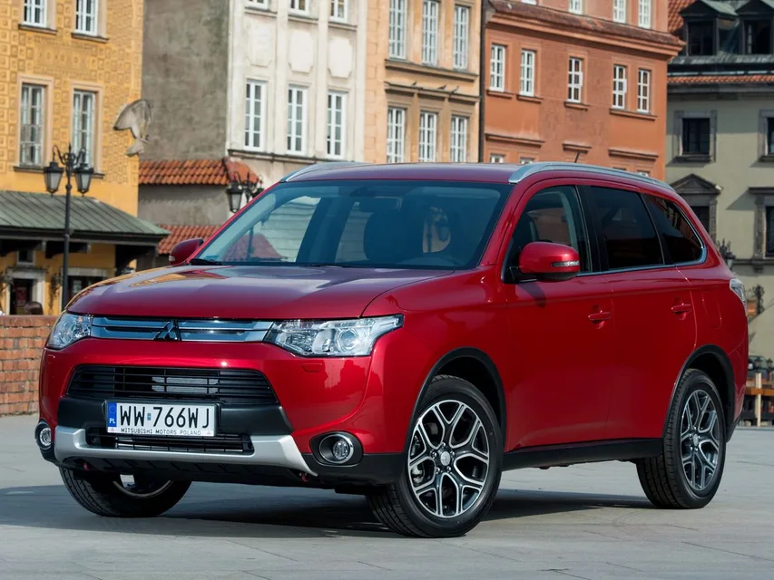 Outlander 3 generation, restyling