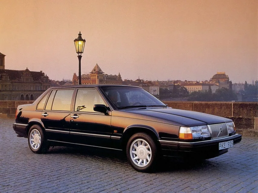 Volvo 960, generation photo