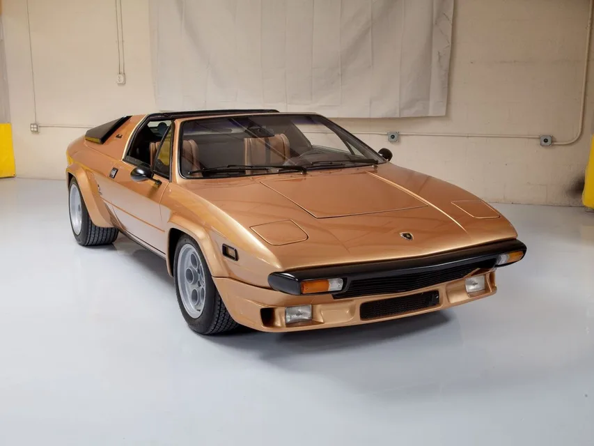 Lamborghini Silhouette, generation photo