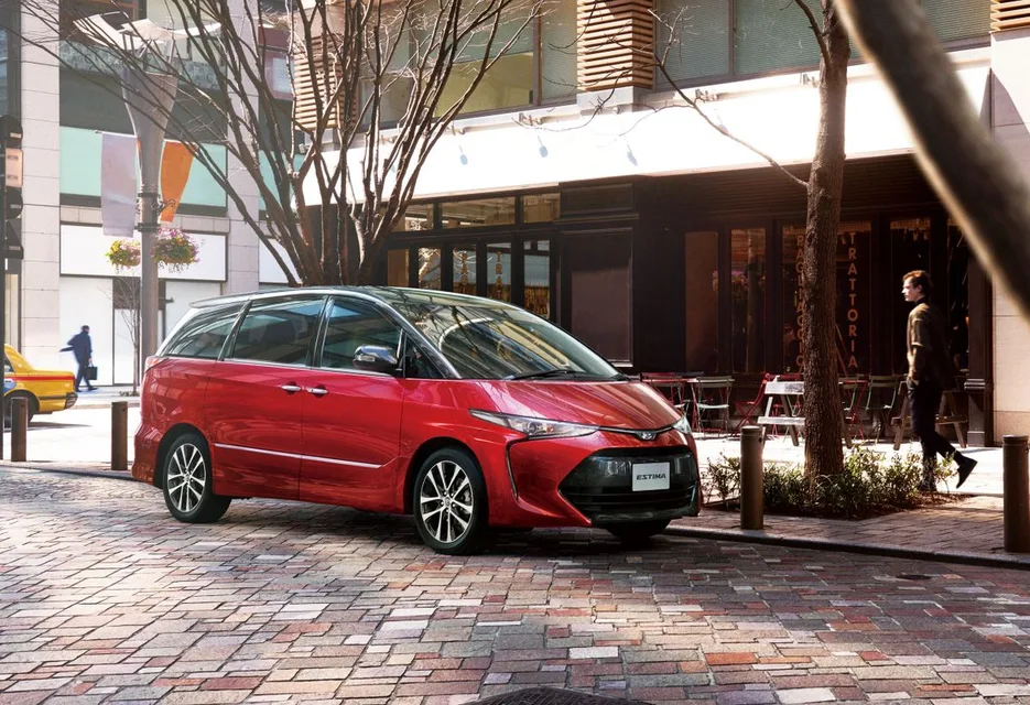 Estima 3 generation, restyling 3