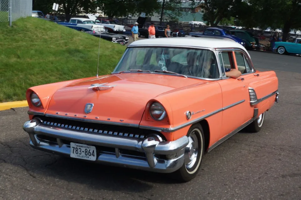 Mercury Monterey, generation photo