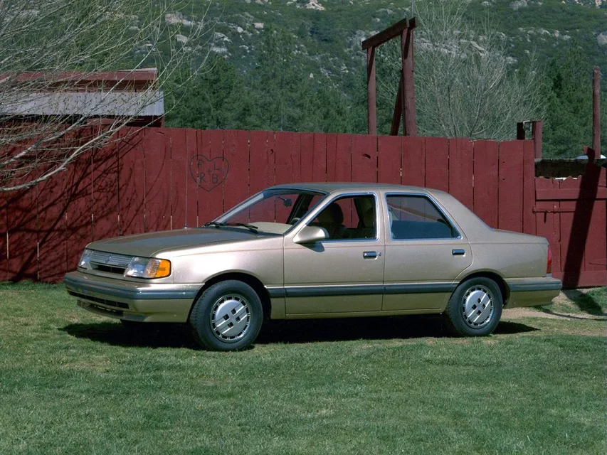 Mercury Topaz, generation photo