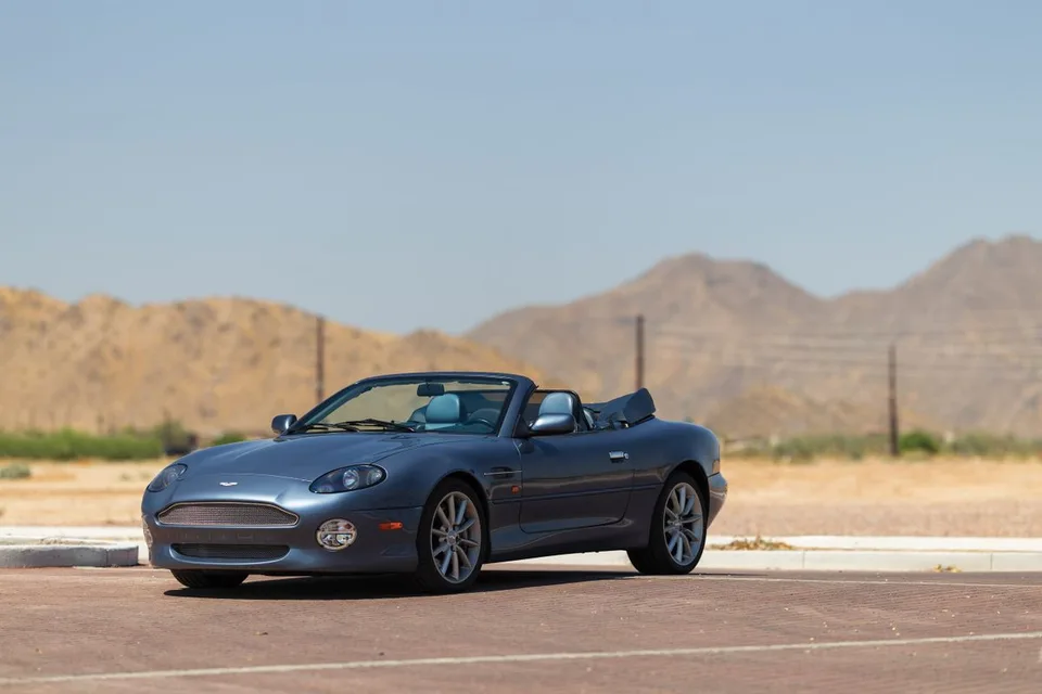 Aston Martin DB7, generation photo