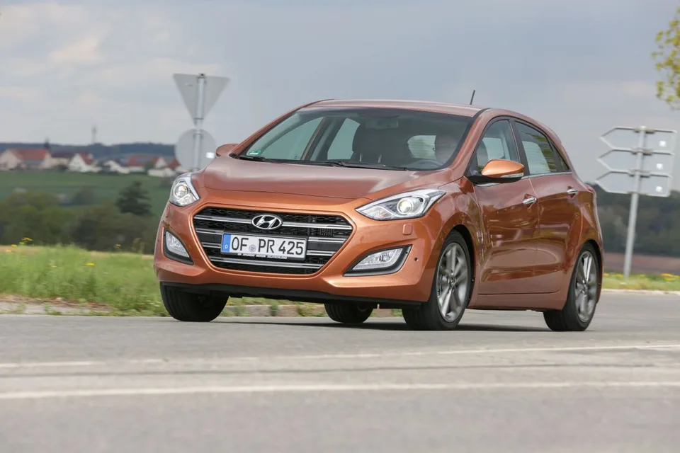 Hyundai i30, generation photo