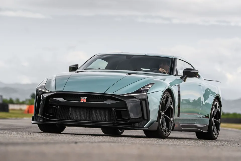 GT-R50 by Italdesign 1 generation