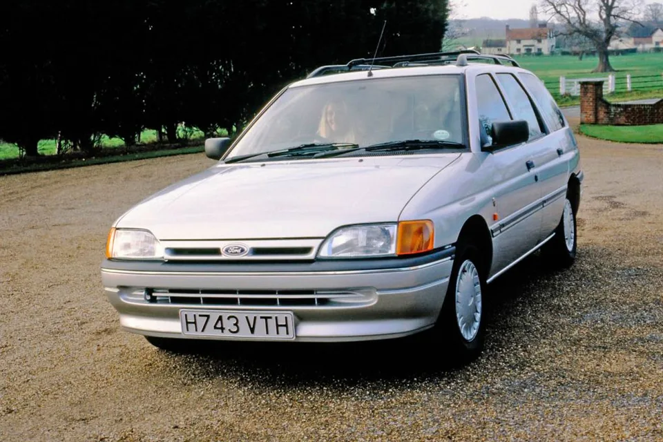 Ford Escort, generation photo