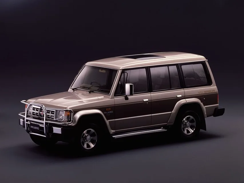 Mitsubishi Pajero, generation photo
