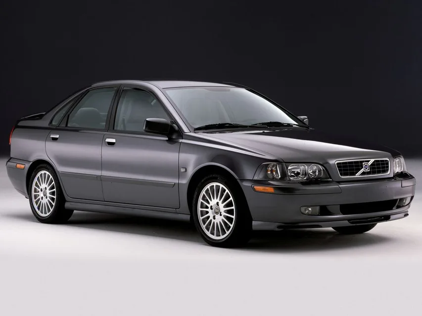S40 1 generation, restyling