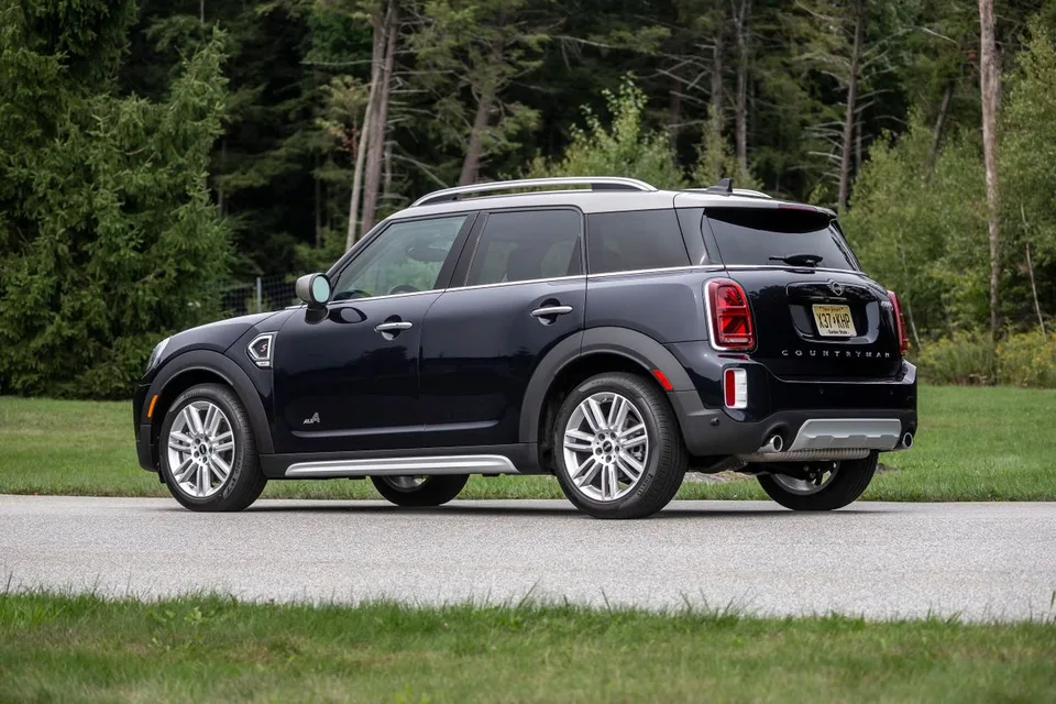 Countryman 2 generation, restyling