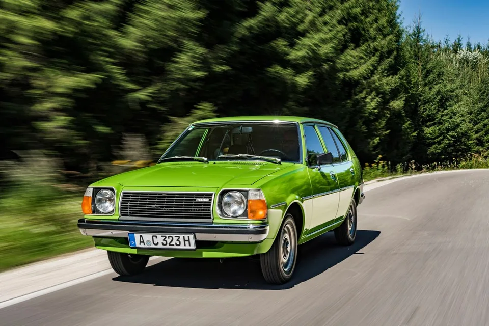 Mazda 323 Lantis, generation photo
