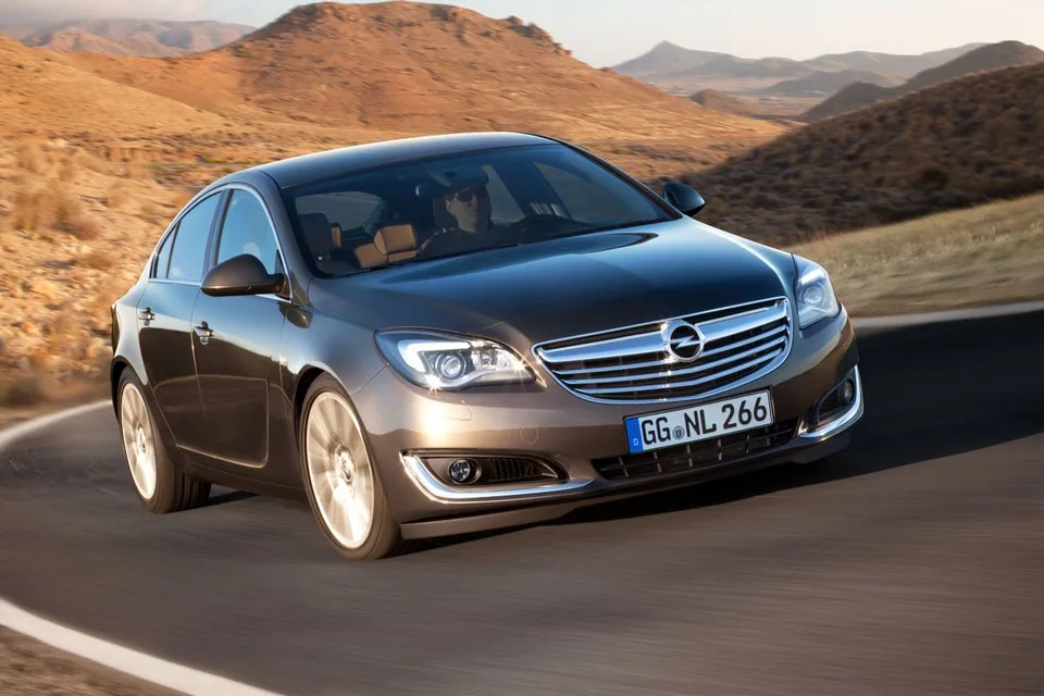 Insignia 1 generation, restyling
