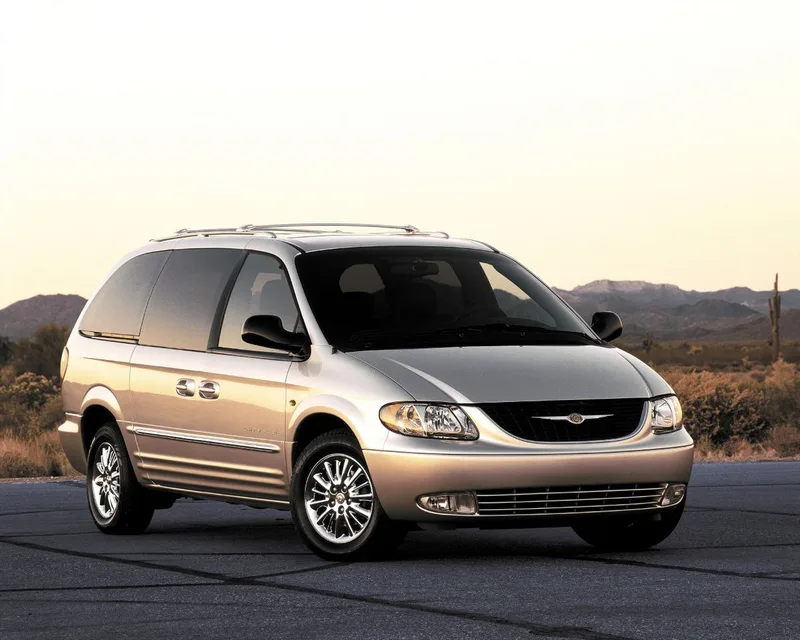 Chrysler Town & Country, generation photo