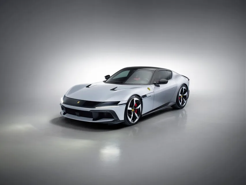 Ferrari 12Cilindri, generation photo