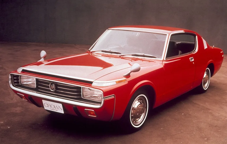 Crown 4 generation