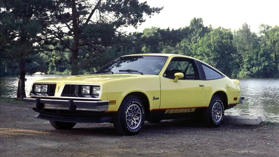 Pontiac Sunbird, generation photo